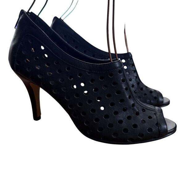 Vaneli Van Eli Womens High Heel Peep Toe Ankle Bootie Laser Cut Outs Leather 7 - Picture 1 of 16